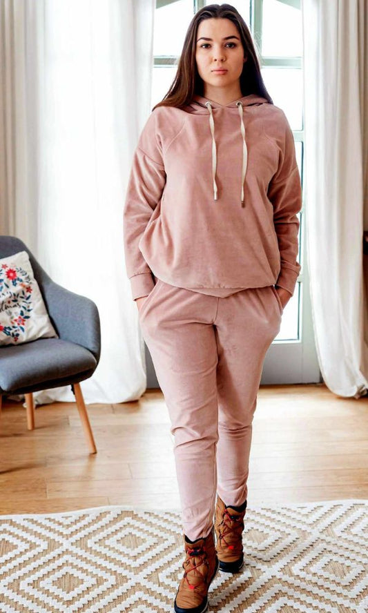 Haut de grossesse en velours rose pour un confort ultime