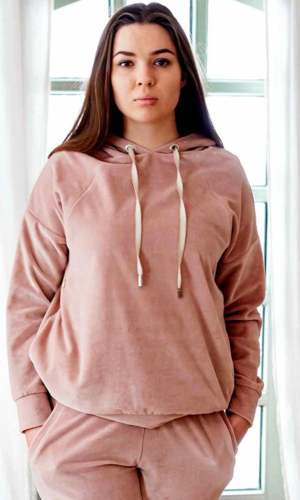 Haut de grossesse en velours rose pour un confort ultime