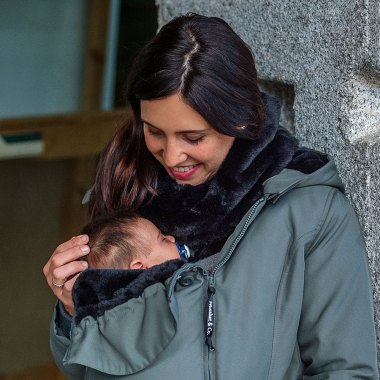 blouson de grossesse pour portage bébé - habit de maternité haut de gamme - ma Graine de Cigogne