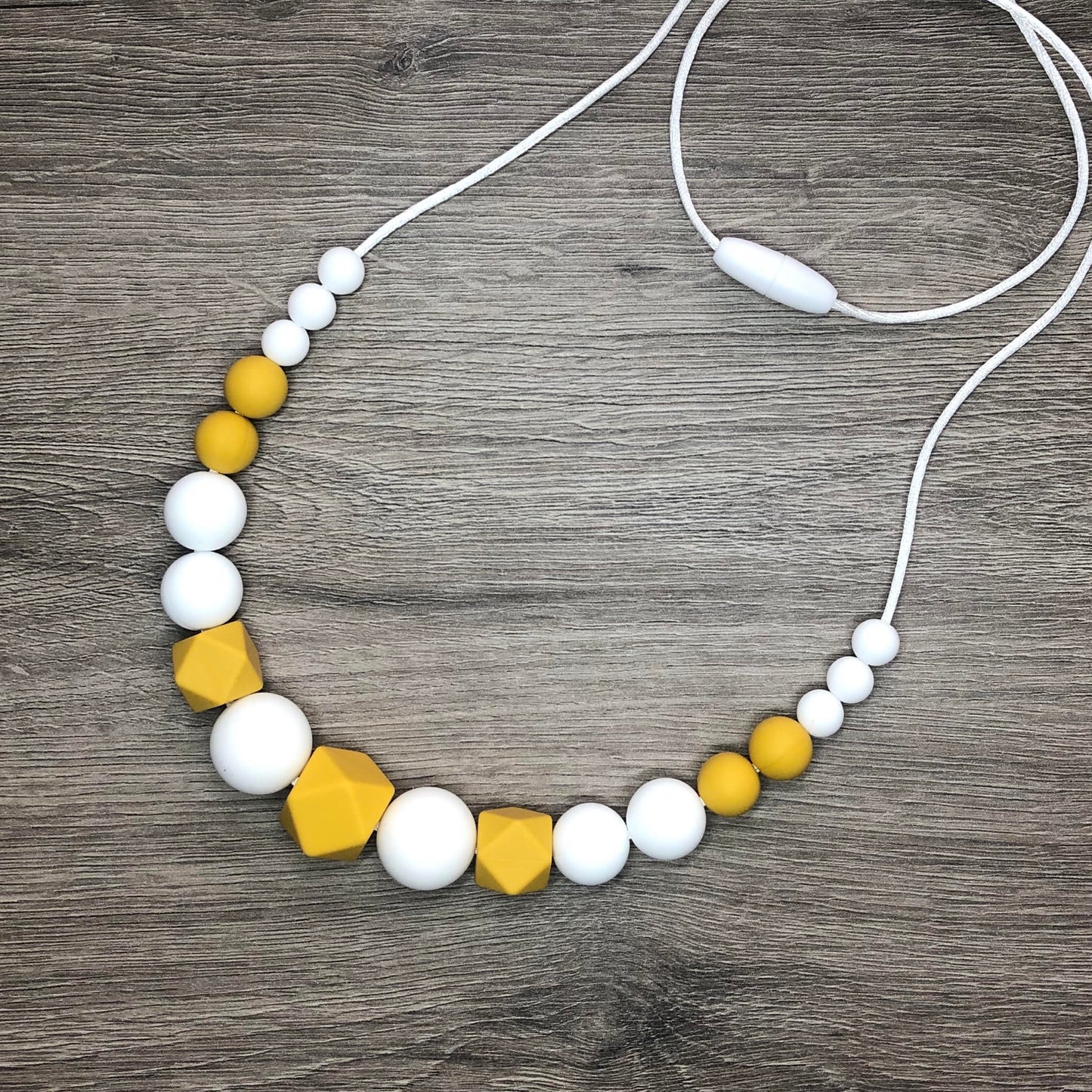 Collier d'allaitement de très haute qualité - silicone alimentaire - made in France - ma Graine de Cigogne