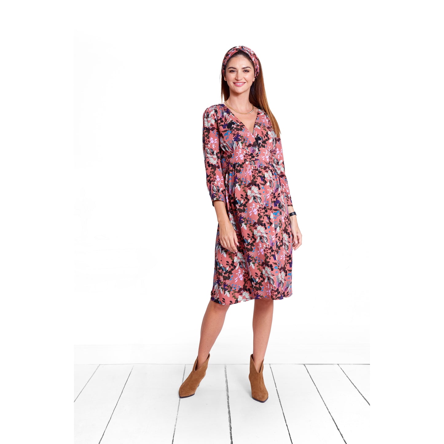 robe de grossesse rose chic et élégante
