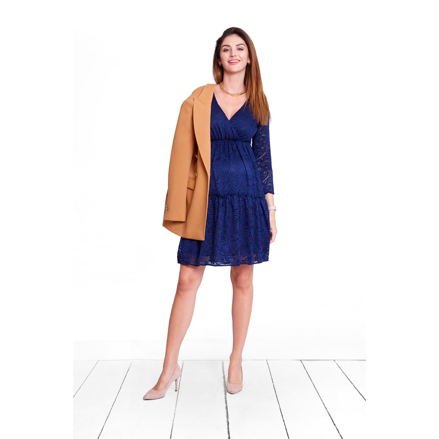 robe de grossesse en dentelle bleu chic parfait pour l'allaitement