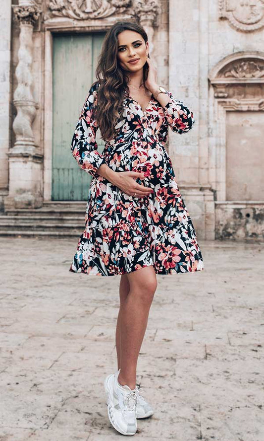 robe de grossesse en imprimé original parfait pour allaitement grâce à son décolleté 